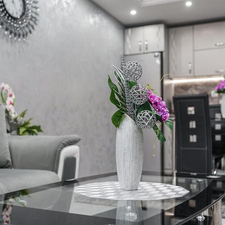 City Apartments - A Brand New Luxury & Comfy. アセノヴグラト エクステリア 写真