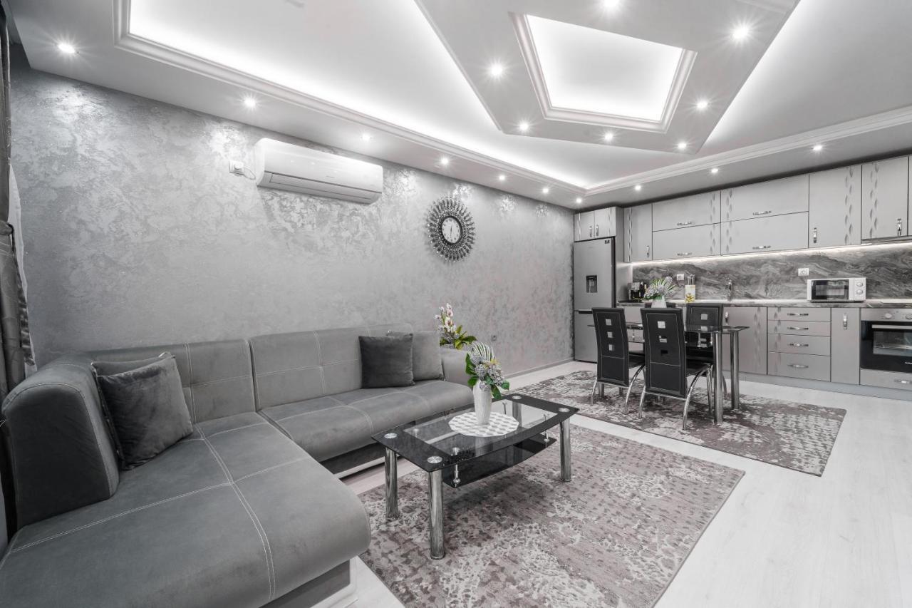 City Apartments - A Brand New Luxury & Comfy. アセノヴグラト エクステリア 写真