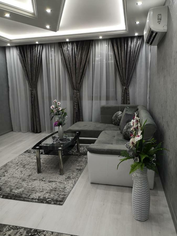 City Apartments - A Brand New Luxury & Comfy. アセノヴグラト エクステリア 写真